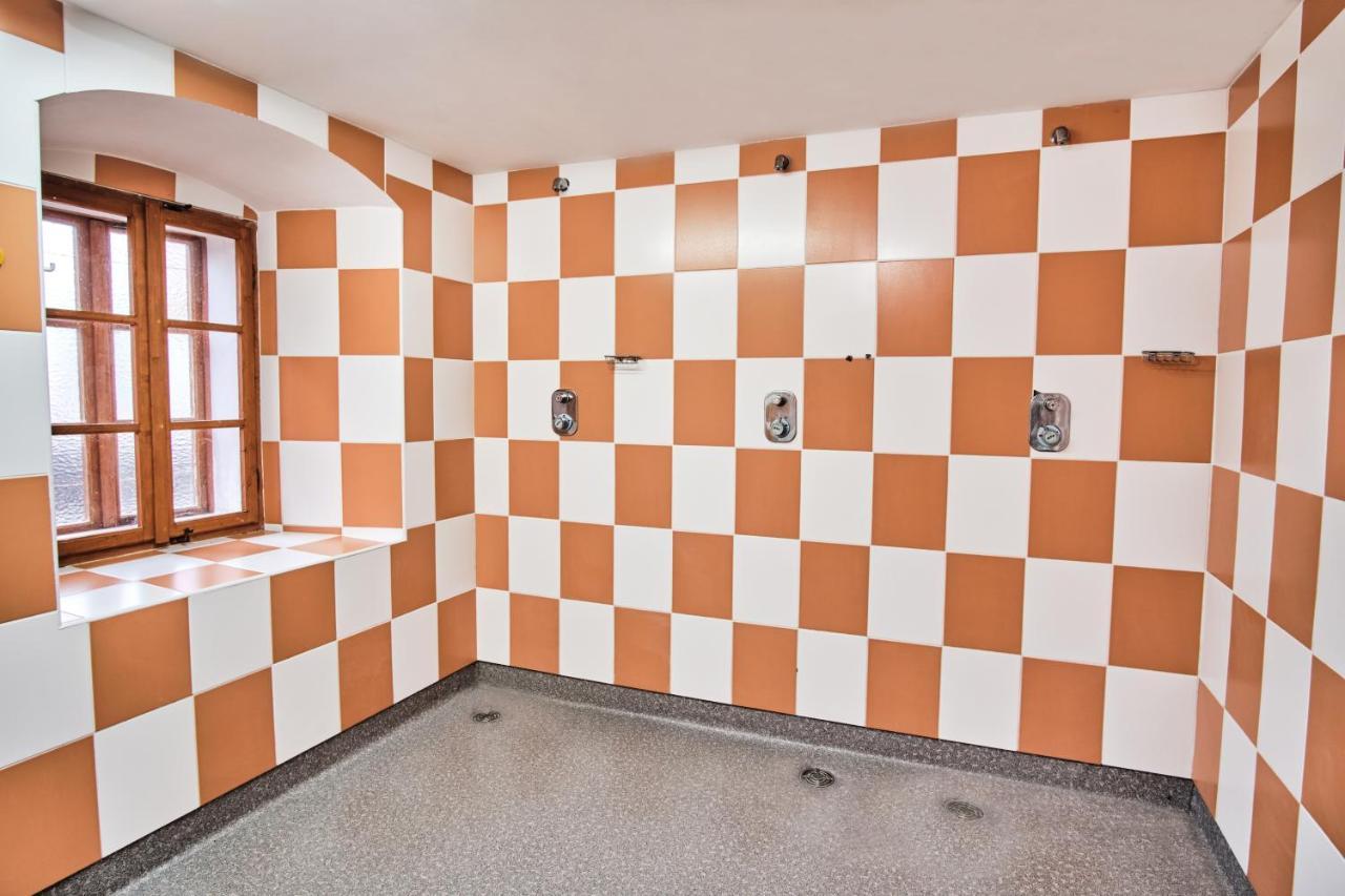 Jesenice  Treehouse Kremilekヴィラ エクステリア 写真